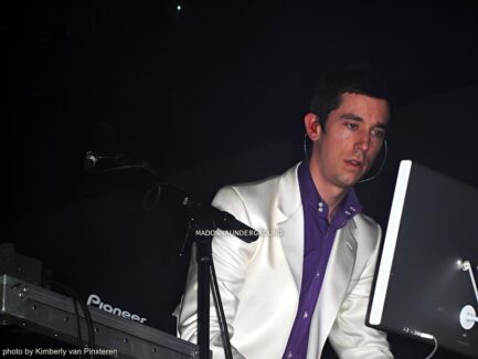 confessions on a g-a-y dance floor 2005