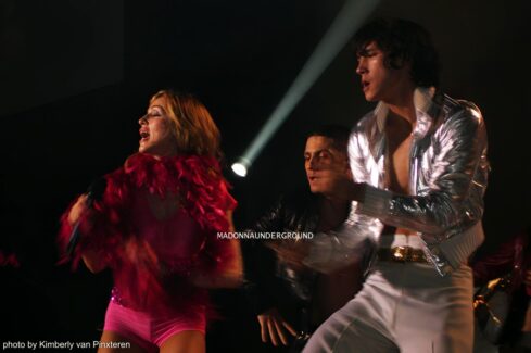 confessions on a g-a-y dance floor 2005